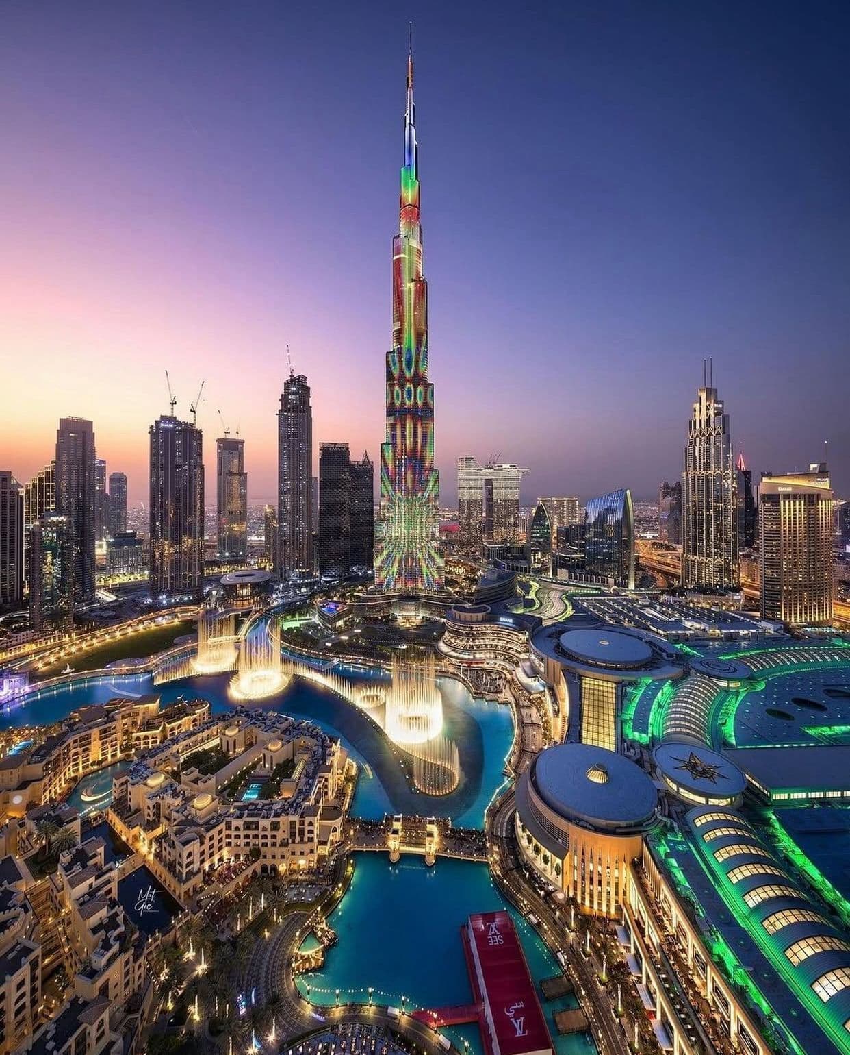 Sky Realty Luxury Background